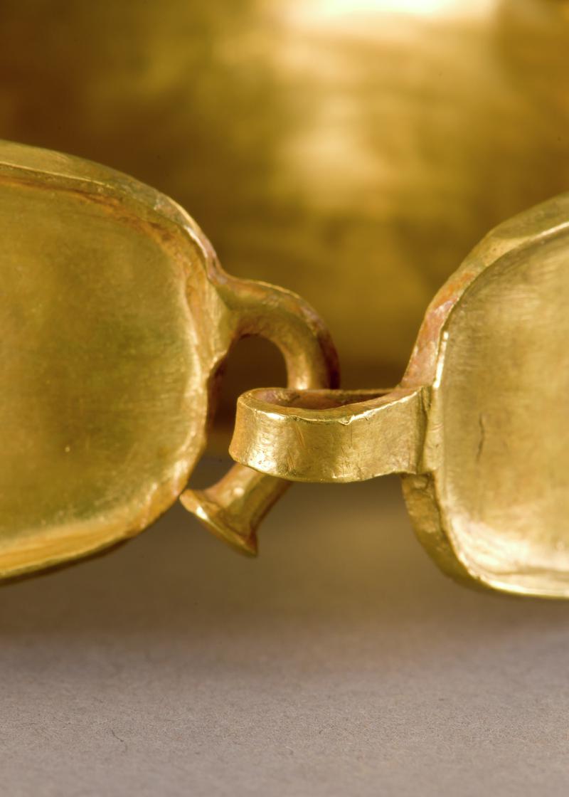 Bronze Age gold bracelet, armlet or anklet