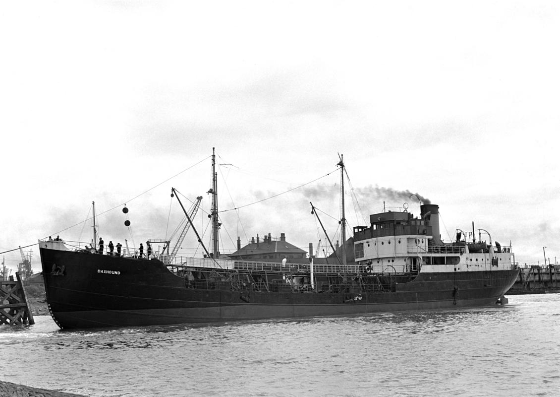 S.S. DAXHOUND, glass negative