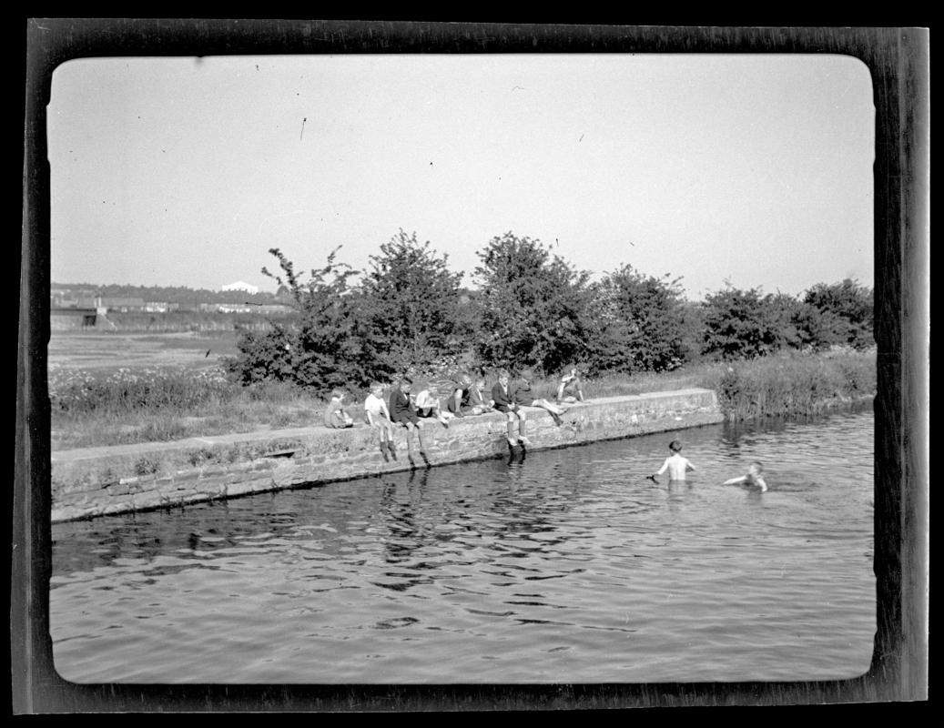 Glamorganshire Canal, negative