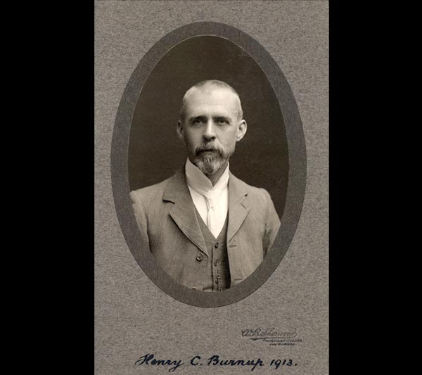 Y cregynegwr amatur, Henry Burnup a setlodd yn Ne Affrica yn 1894. 