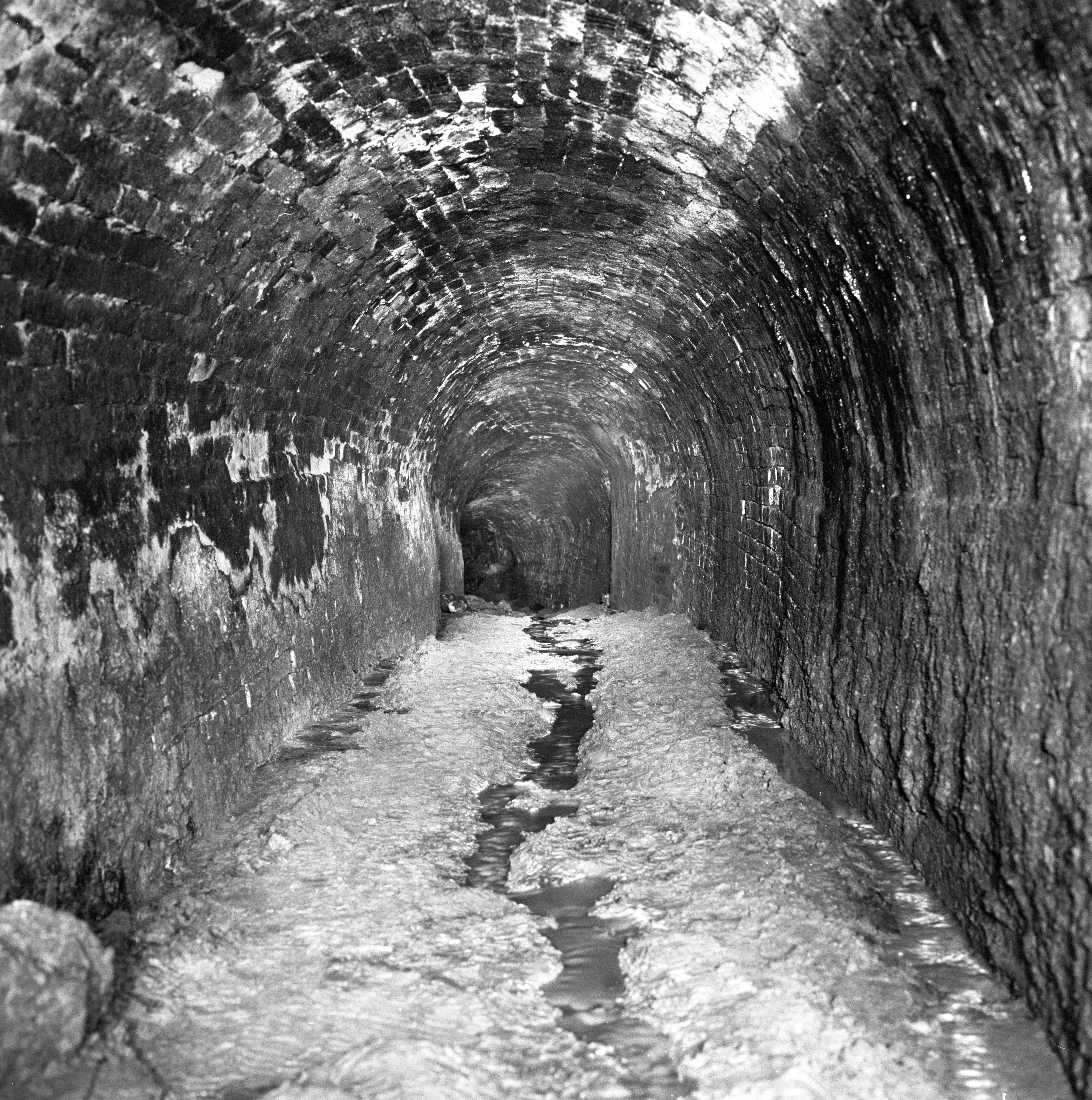 Lefel yr efail, a grëwyd tua 1812, a ymgorfforwyd yn ddiweddarach i weithfeydd tanddaearol Big Pit.