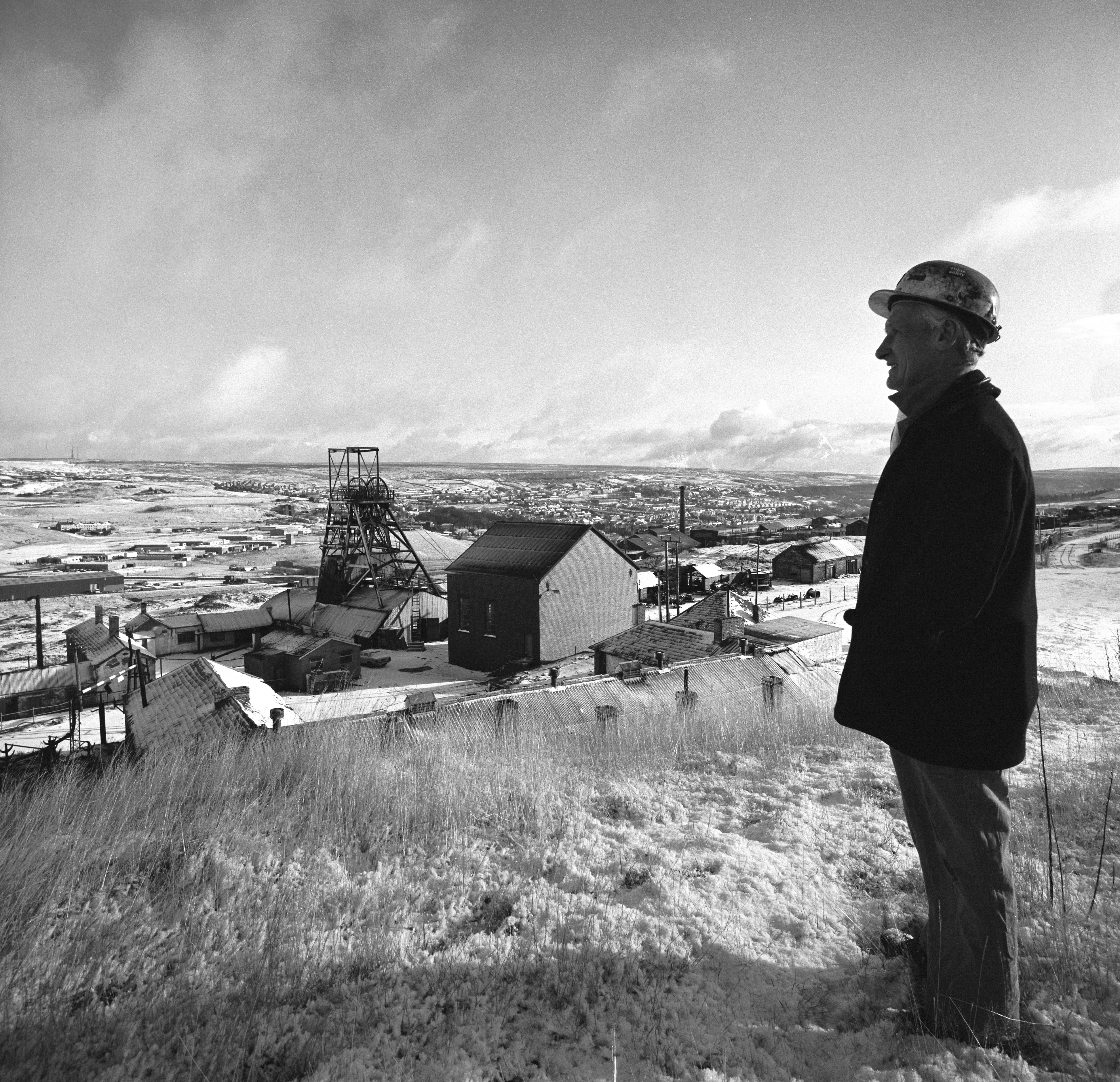 Diwrnod olaf Glyn Morgan, Rheolwr diwethaf y Bwrdd Glo Cenedlaethol, ar 28 Tachwedd 1980.