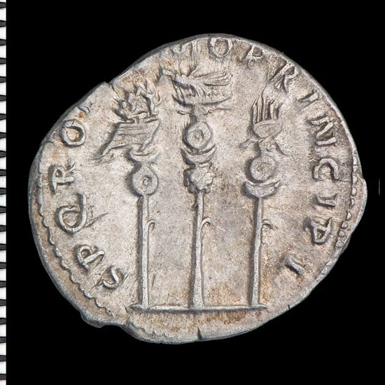 Llumanau milwrol [Trajan]