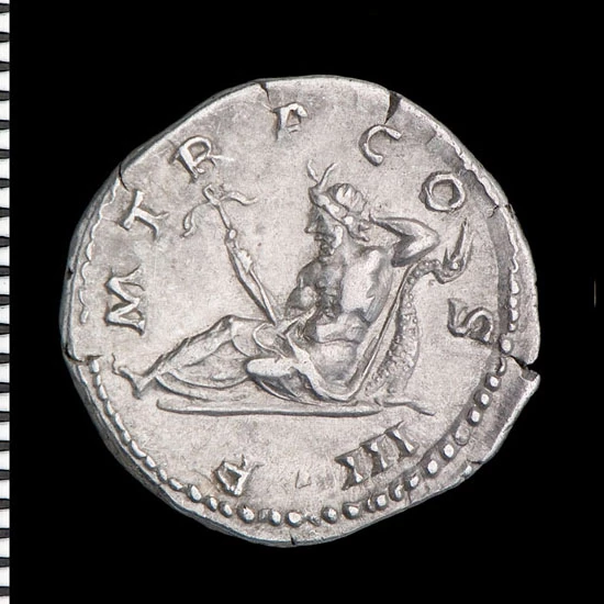 Oceanus, ymgnawdoliad o'r afon sy'n amgylchynu'r ddaear [Hadrian]