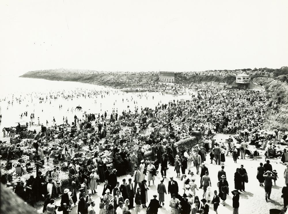 Barry Island Beach, August bank holiday Monday 1938