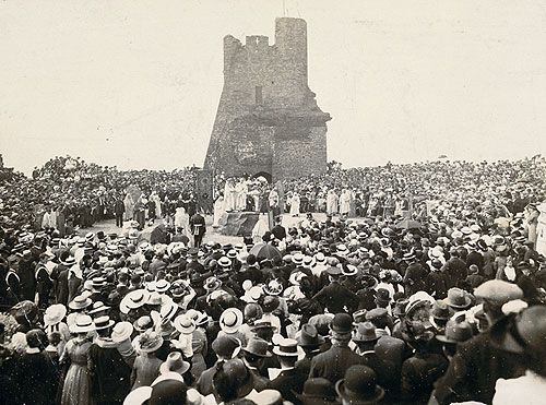 Seremoni yng Nghylch yr Orsedd yn y Castell, Aberystwyth, tua 1916.