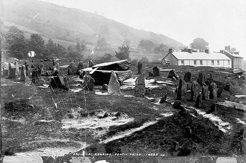 Y Maen Chwŷf a Chylch yr Orsedd, Pontypridd