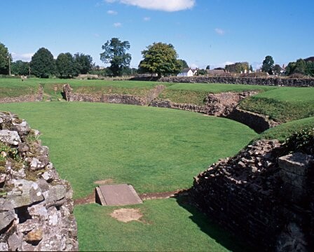 Amffitheatr Rufeinig Caerllion.