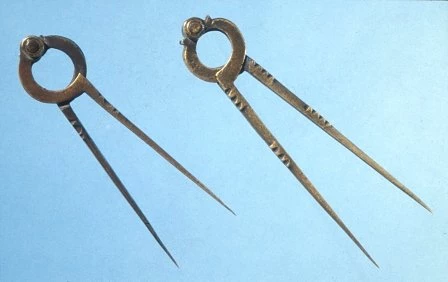 Rhanwyr morlywiwr o weddillion yr Ann Francis.