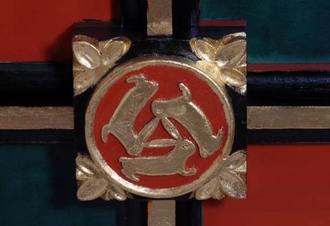 Tair sgyfarnog, gan Ray Smith