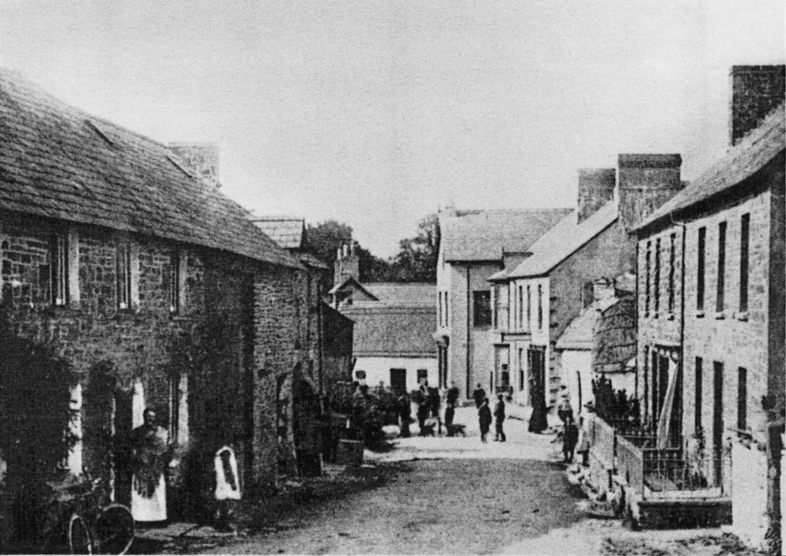 Edrych i lawr tuag at Dŷ-Cornel, Felindre, tua 1920