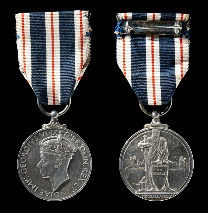 Medal Dewrder Gwasanaethau Heddlu a Thân y Brenin B.L. Aylott