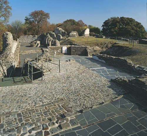 Castell Dolforwyn. © Cadw, Llywodraeth Cynulliad Cymru (Hawlfraint y Goron)