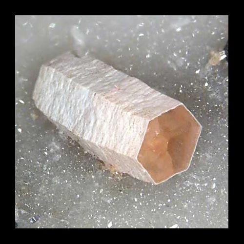 Crisial prismatig o syncysit