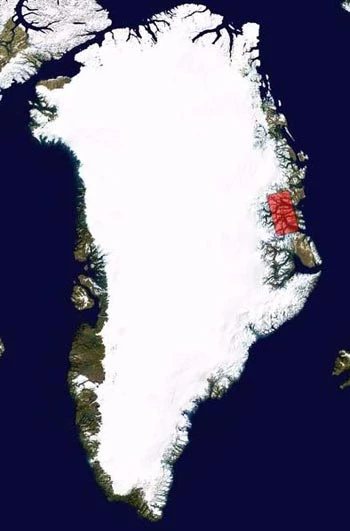 Ffoto o'r Ynys Las o'r awyr