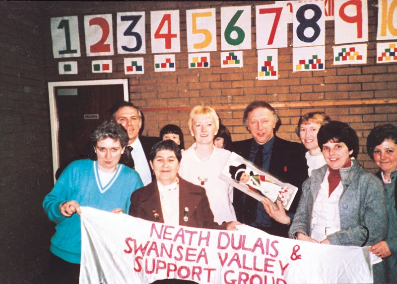 Arthur Scargill yn ymweld â Banwen	